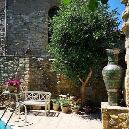 Au Clos Des Anges Bed & Breakfast Saint-Jean-de-Maruejols-et-Avejan Exterior photo